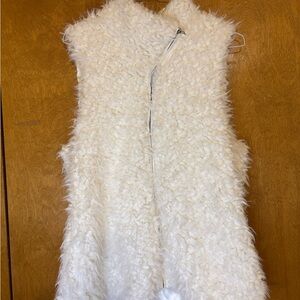 BONGO Faux Fur vest with Satin lining Full Zip Cozy Winter Layering Cottagecore‎
